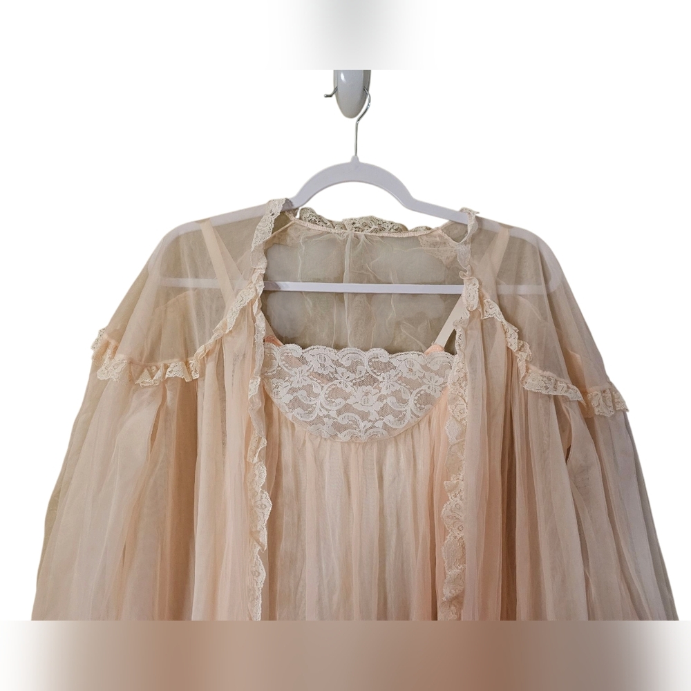 Vintage 50s/60s Light Pink Nightgown And Robe. Small - Picture 6 of 16